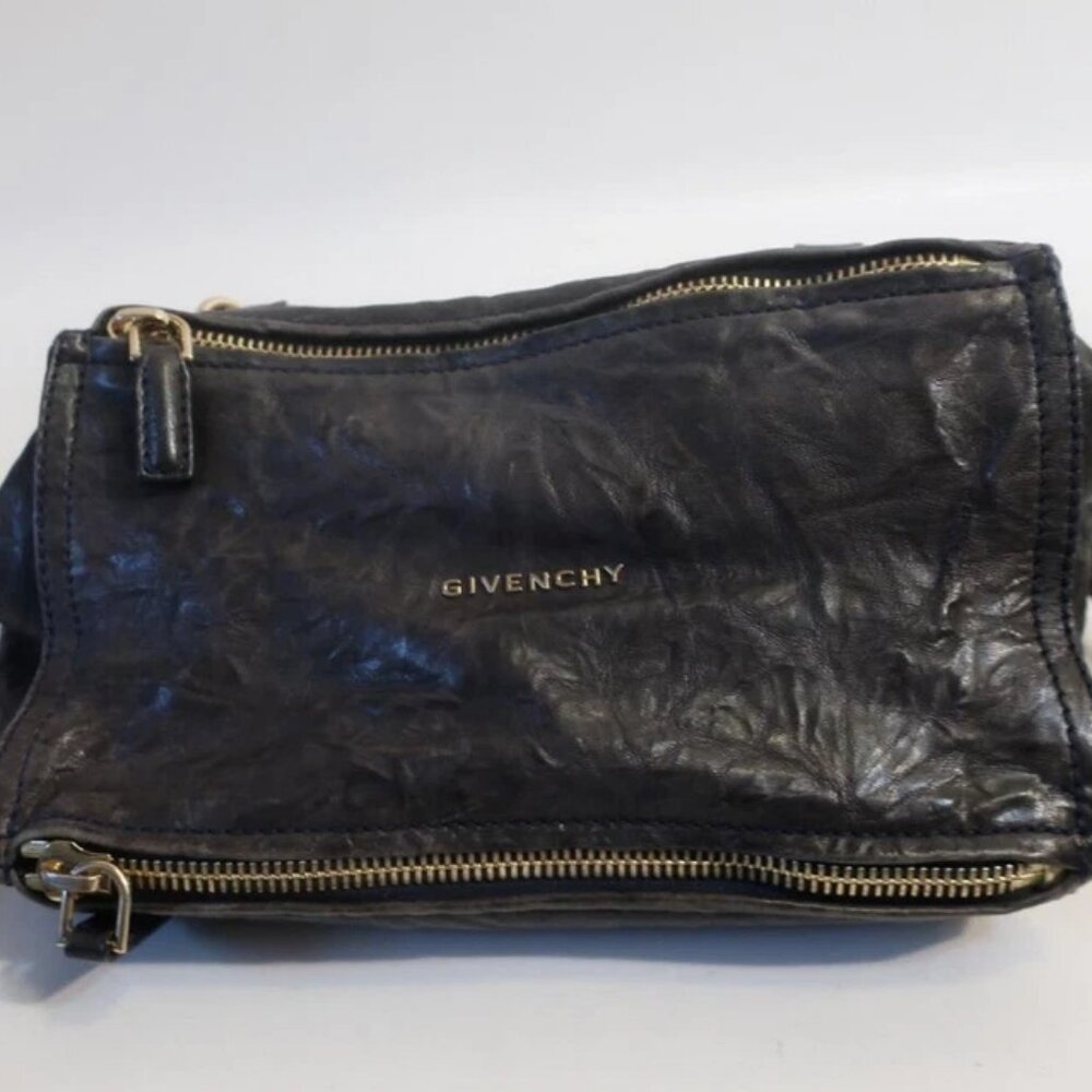 Authenticate Givenchy Pepe Black Wrinkled Sheepskin Leather Crossbody Handbag - Picture 6 of 16